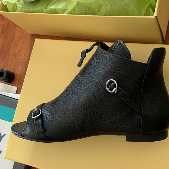 Leather peep toe bootie - Picture 2 of 4